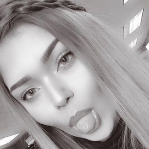 Meet your Posher, Deliyah